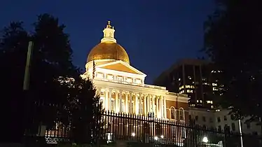 Statehouse at night, 2015