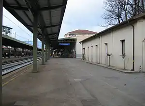 View of platform 1 looking towards Venice.