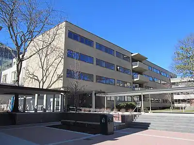 Story Hall of the Harvard Law School by Walter Gropius and (The Architects Collaborative)