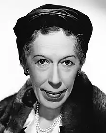 Studio portrait photo / headshot of Edna May Oliver by László Willinger.