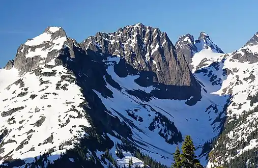 Summit Chief (center)