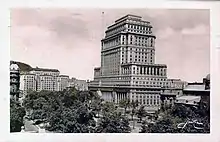 Old picture of a large building