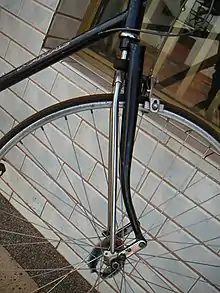 Trailing link suspension fork on a Bridgestone