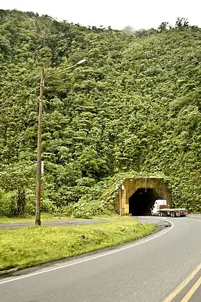 North side of the entrance to Zurquí tunnel, located in Route 32.