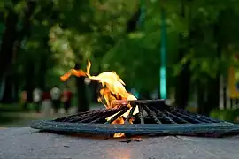 The eternal flame at the central alley of the Gorky Park, photo taken in 2007.