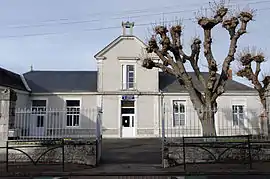 The school in Tavers