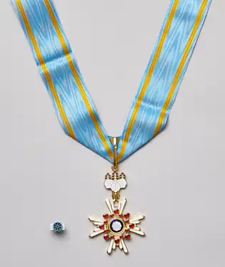 The Order of the Sacred Treasure, Gold Rays with Neck Ribbon (3rd class)