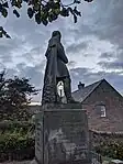 Kirk Wynd, Thomas Alexander's Monument