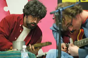 Califone primaries Ben Massarella and Tim Rutili at a 2005 Tower Records performance.