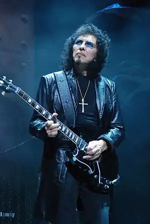 Tony-Iommi 2009-06-11 Chicago photoby Adam-Bielawski.jpg