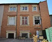 The house of physician and doctor Auger Ferrier, courtyard (1553).