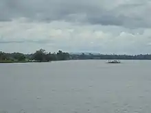 The Clarence River, with the Ulmarra Ferry