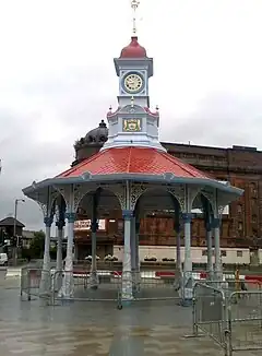 Bridgeton Cross, Shelter