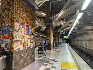 The platform at Universal City/Studio City station