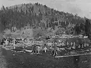 The Austro-Hungarian side of the cemetery, with German gravediggers (during World War I)