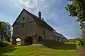 Vana-Roosa manor barn and granary