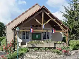 The town hall in Vaux-sur-Vienne