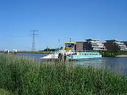 The ferry across the Spui from Hekelingen to Nieuw-Beijerland