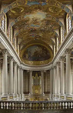 Baroque Corinthian columns in the Chapel of the Palace of Versailles, 1696–1710