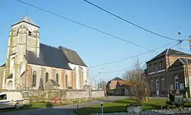 The church and town hall in Villers-sur-Authie