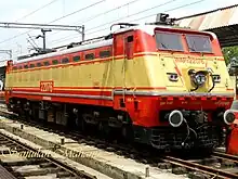 WAP-1 22076 Aastha of GZB with Agra-bound ICE at LJN