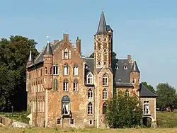 Bazel, feudal castle of Wissekerke (oldest part 15th century, mainly 19th neogothic)