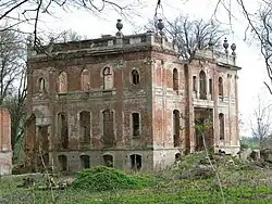 Sarnik Palace