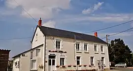 The town hall in Précy