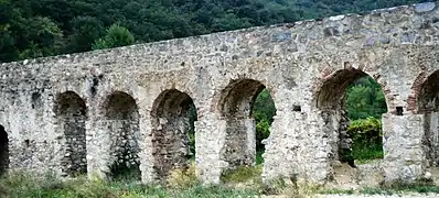 The aqueduct of Ansignan