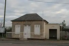 The town hall in Basseneville