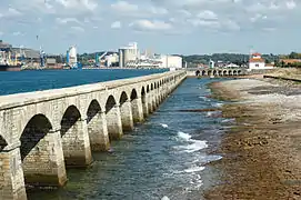 Bayonne, the commerce port