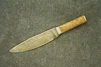 Possible early Bowie knife design