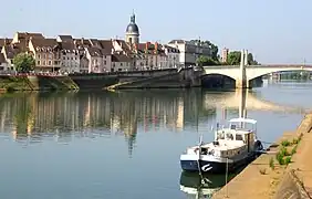 Chalon-sur-Saône and the Saône river.