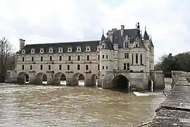 Château de Chenonceau over the Cher river.