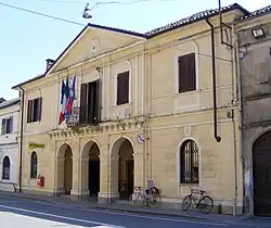 The town hall in Crova