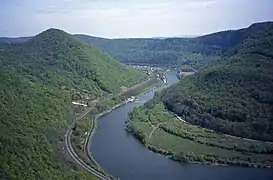 The Doubs river is the main river of the department.