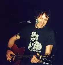 Elliot Smith performing in 2003