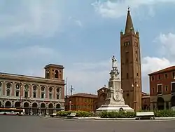 Piazza Aurelio Saffi, Forlì