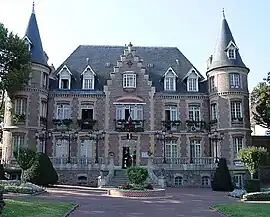 The town hall in Épinay-sous-Sénart