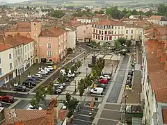 Place de la Republique, Issoire.