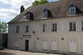 The town hall in Itteville