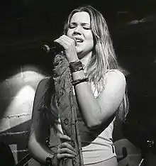 Joss Stone live during the Mind, Body & Soul Sessions Tour