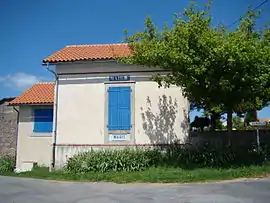 The town hall in Laparrouquial