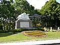 Monument, Caudron brothers