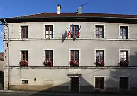 The town hall in Longeville