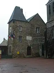 The town hall in Fontenay-lès-Briis