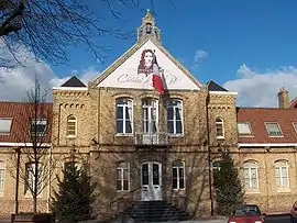 Former town hall in Saint-Pol-sur-Mer