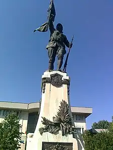 Heroes monument