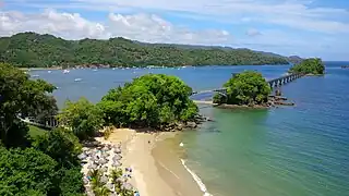 Los Cayos (The Cays) beach