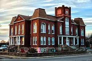 Ripley County Courthouse in Doniphan